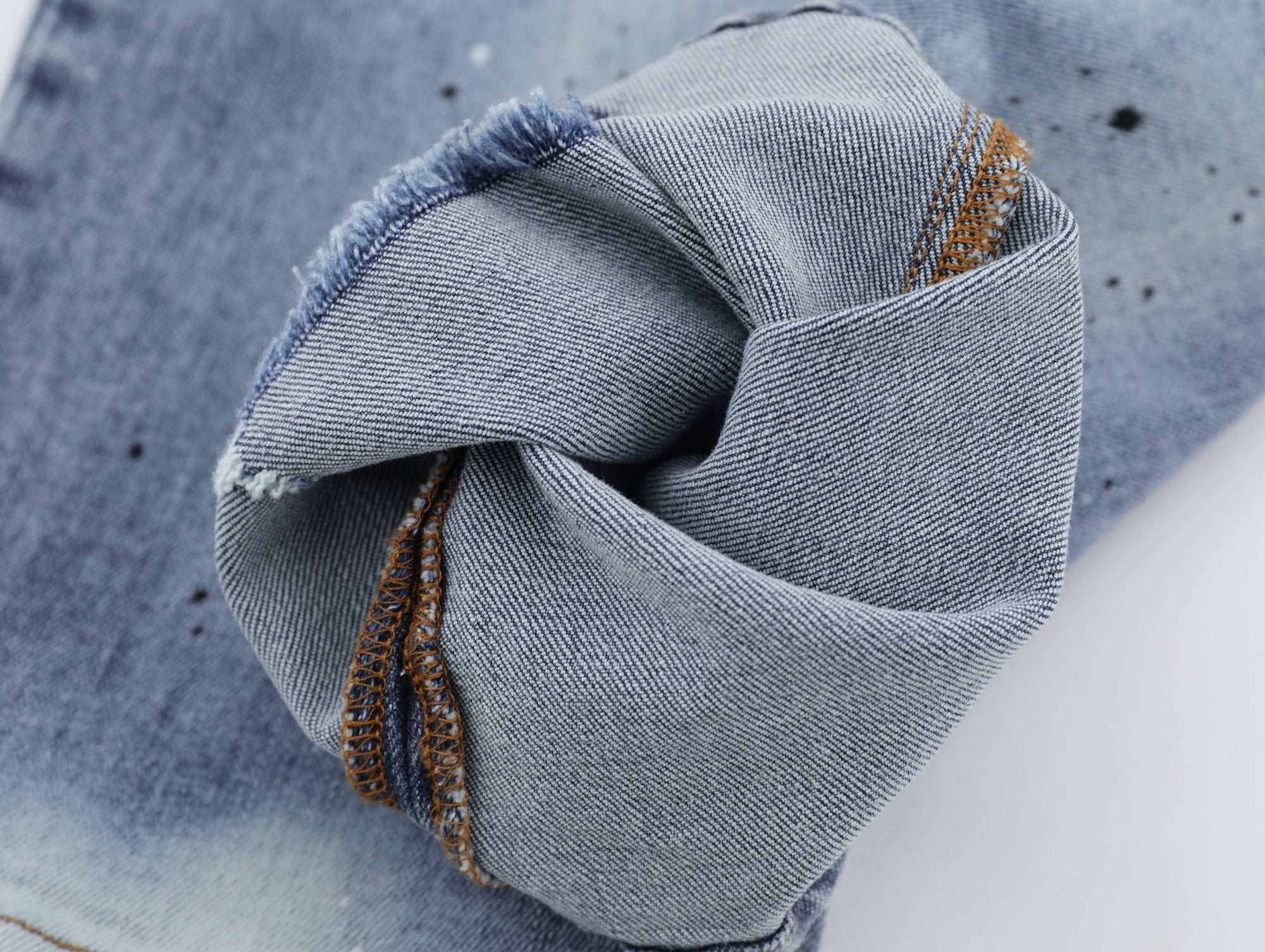 P128 Splattered Paint Jeans