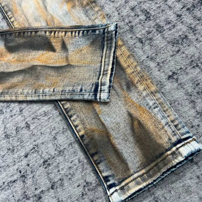 Distressed Skinny Jeans