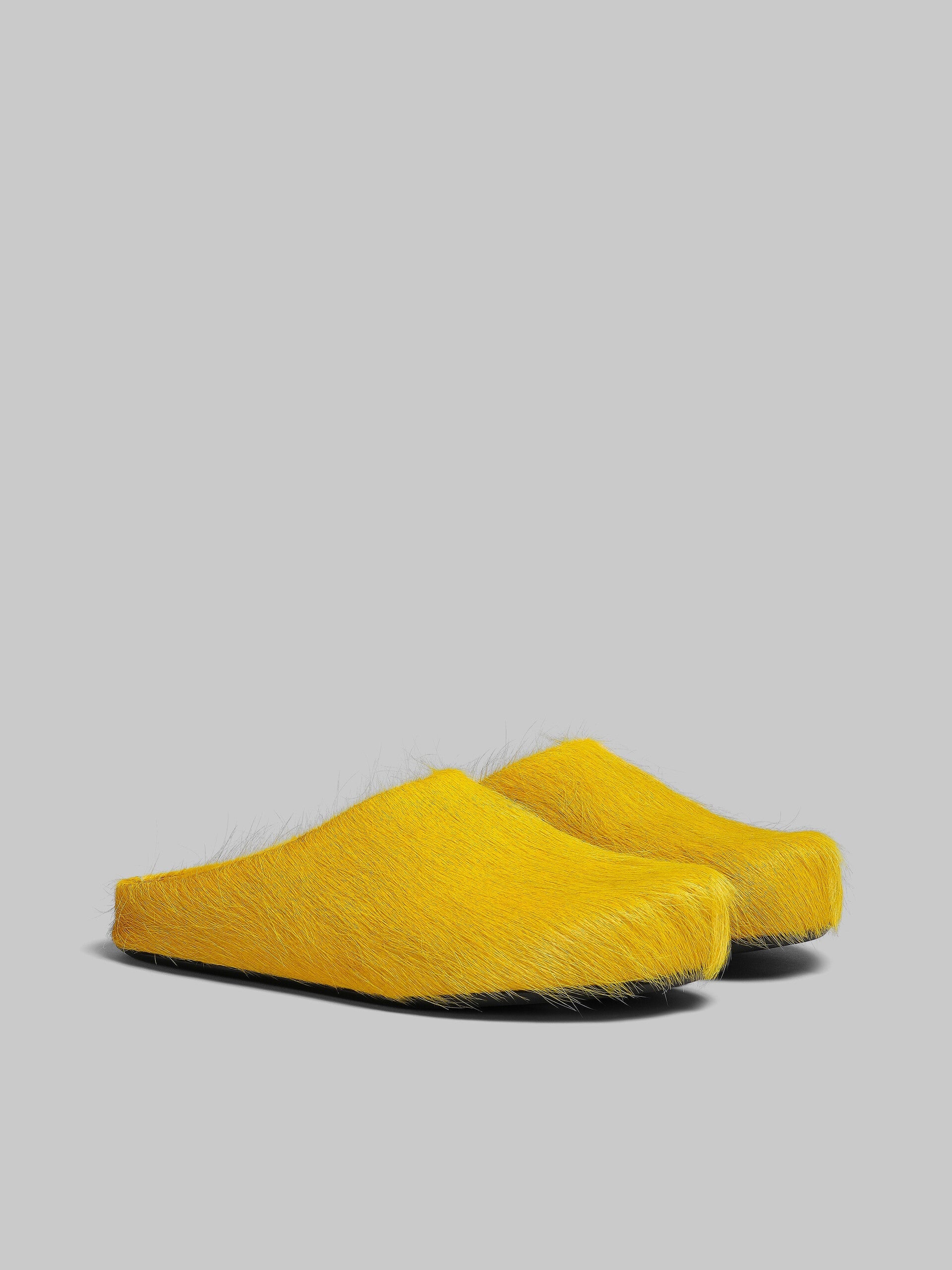 Yellow Fussbett calf-hair slippers