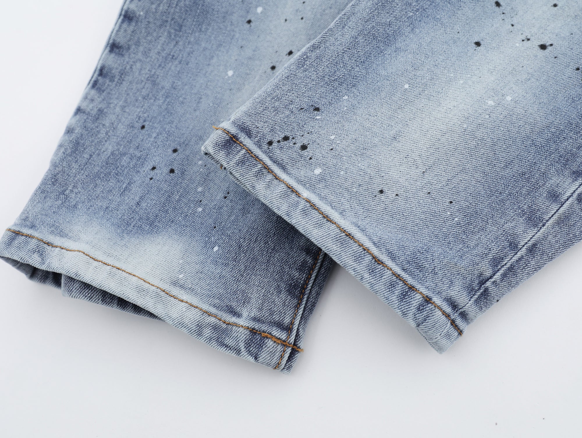 P128 Splattered Paint Jeans